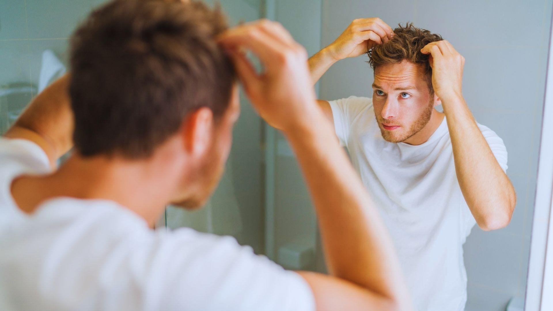 Caída del cabello estacional: ¿mito de otoño o señal de alarma? - Aragolaser